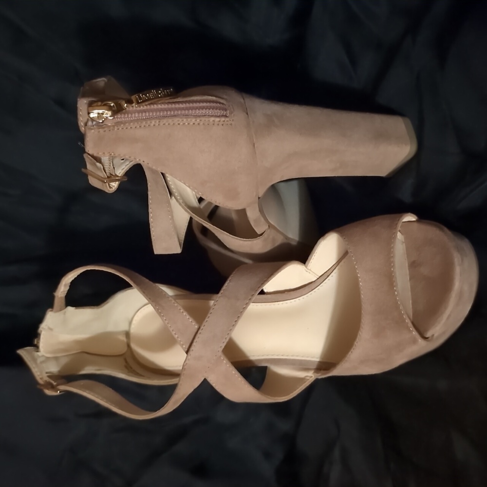 Shoes - Picture 2 of 2